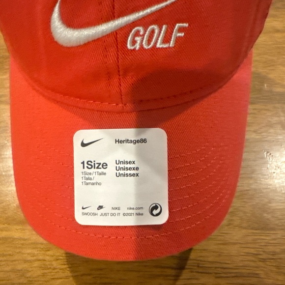 Nike Golf Heritage 86 Hat OSFA Red Unisex CU9887 631 Dri Fit NEW With Tags - Picture 2 of 7
